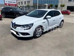 Blanco Usado 2016 Renault Mégane III Life Berlina | 8900 € (Precio justo)