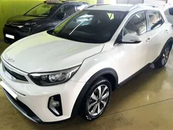 Blanco Usado 2022 Kia Stonic SUV | 18.900 € (Caro)