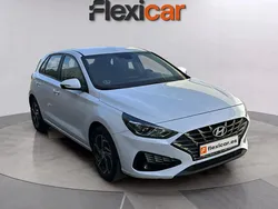 Blanco Usado 2021 Hyundai i30 Berlina | 14.970 € (Precio justo)