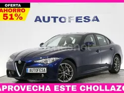Azul Usado 2017 Alfa Romeo Giulia Super Berlina | 18.750 € (Un poco caro)