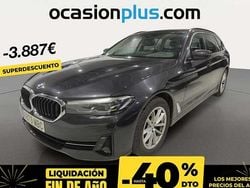 Gris Usado 2022 BMW 520 Luxury Line Familiar | 27.103 € (Buen precio)