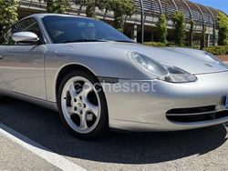 Gris / plata Usado 2001 Porsche 911 Carrera 4 Coupe | 40.500 €