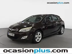 Marrón Usado 2012 Opel Astra Enjoy Utilitario | 7450 € (Precio justo)