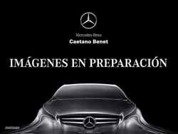 Azul Usado 2024 Mercedes E220 Advanced Berlina | 63.900 €
