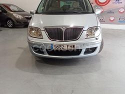 Gris / plata Usado 2006 Lancia Phedra Monovolumen | 5410 €