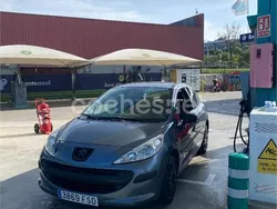 Gris / plata Usado 2007 Peugeot 207 Berlina | 4000 € (Precio justo)