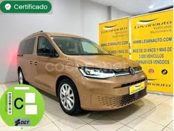 Beige Usado 2023 VW Caddy Maxi Monovolumen | 33.900 €