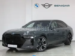 Negro Usado 2023 BMW 750e Comfort Edition Berlina | 122.000 €