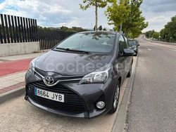 Gris / plata Usado 2017 Toyota Yaris Active Berlina | 10.990 € (Precio justo)