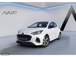 Blanco Usado 2024 Mazda 2 Exclusive-Line Berlina | 21.990 € (Precio justo)