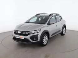 Gris Usado 2024 Dacia Sandero Expression Utilitario | 16.699 € (Precio justo)