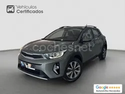Gris / plata Usado 2021 Kia Stonic SUV | 16.980 € (Un poco caro)