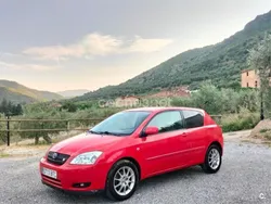 Rojo Usado 2002 Toyota Corolla Sport Berlina | 7000 € (Caro)