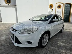 Blanco Usado 2012 Ford Focus Trend Berlina | 7500 € (Precio justo)