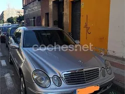 Gris / plata Usado 2003 Mercedes E320 Elegance Berlina | 3000 € (Super precio)