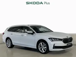 Blanco Usado 2024 Skoda Superb Selection Familiar | 34.990 € (Precio justo)