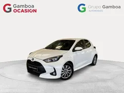 Blanco Usado 2024 Toyota Yaris Hybrid Active Berlina | 20.490 € (Precio justo)