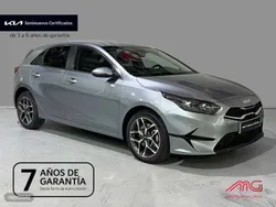 Usado 2023 Kia Ceed Berlina | 26.200 € (Caro)