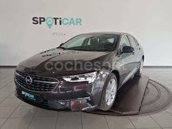 Gris / plata Usado 2022 Opel Insignia Business Berlina | 21.400 € (Un poco caro)