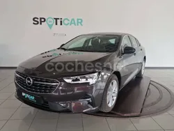 Gris / plata Usado 2022 Opel Insignia Business Berlina | 21.400 €
