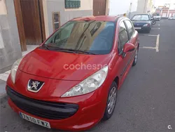 Rojo Usado 2007 Peugeot 207 Berlina | 3000 € (Precio justo)