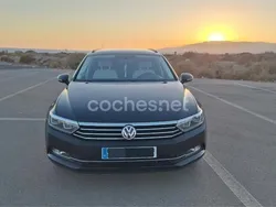 Negro Usado 2016 VW Passat Advance Familiar | 18.200 € (Caro)