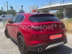 Rojo Usado 2019 Alfa Romeo Stelvio Executive SUV | 30.500 € (Precio justo)