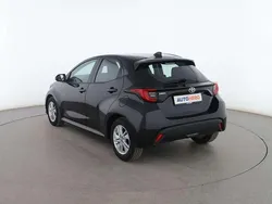Negro Usado 2022 Toyota Yaris Edition Berlina | 15.237 € (Buen precio)