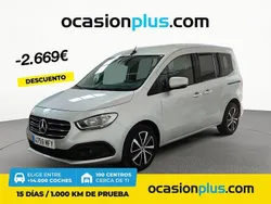 Gris / plata Usado 2023 Mercedes T180 Monovolumen | 26.500 € (Buen precio)