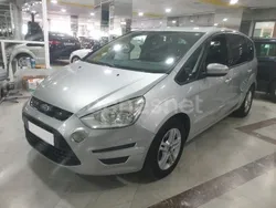 Gris / plata Usado 2015 Ford S-MAX Trend Monovolumen | 10.500 € (Super precio)