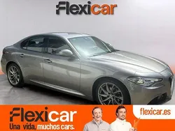 Gris Usado 2017 Alfa Romeo Giulia Super Berlina | 18.990 € (Precio justo)