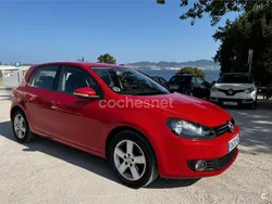 Rojo Usado 2012 VW Golf VII Berlina | 8600 € (Precio justo)