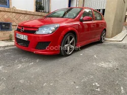 Rojo Usado 2005 Opel Astra Enjoy Berlina | 2700 € (Precio justo)