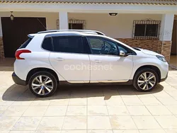 Blanco Usado 2016 Peugeot 2008 Allure SUV | 8900 € (Buen precio)