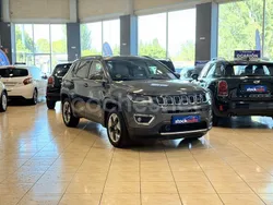Gris / plata Usado 2018 Jeep Compass Limited SUV | 15.500 € (Un poco caro)