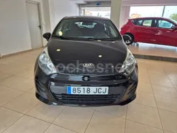 Negro Usado 2016 Kia Rio Berlina | 7990 € (Precio justo)