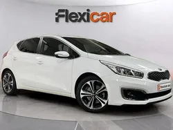 Azul Usado 2018 Kia Ceed GT Berlina | 13.190 € (Precio justo)