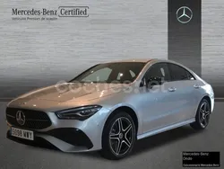 Gris / plata Usado 2024 Mercedes CLA250e Berlina | 40.900 € (Un poco caro)