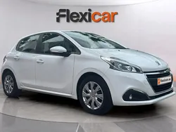 Blanco Usado 2019 Peugeot 208 Active Utilitario | 7890 € (Super precio)