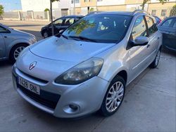 Gris / plata Usado 2008 Renault Clio II Campus Berlina | 4990 € (Precio justo)