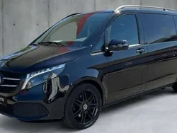 Negro Usado 2024 Mercedes V300 Monovolumen | 61.900 € (Precio justo)