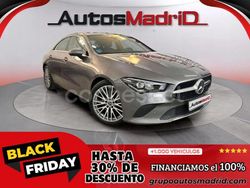 Gris / plata Usado 2022 Mercedes CLA200 Berlina | 33.990 € (Precio justo)