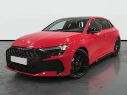 Rojo progresivo metalizado Usado 2024 Audi RS3 Sportback Utilitario | 71.490 € (Buen precio)