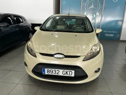 Beige Usado 2008 Ford Fiesta Futura Utilitario | 4990 € (Caro)