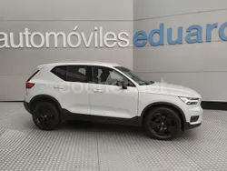 Blanco Usado 2020 Volvo XC40 Momentum SUV | 24.500 € (Un poco caro)
