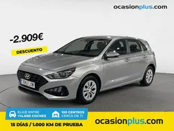 Gris / plata Usado 2022 Hyundai i30 Berlina | 16.490 € (Buen precio)