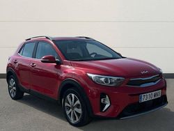 Rojo Usado 2024 Kia Stonic SUV | 19.900 € (Precio justo)