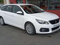 Blanco Usado 2020 Peugeot 308 Access Familiar | 7999 € (Buen precio)