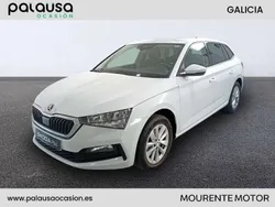 Blanco Usado 2023 Skoda Scala Ambition Utilitario | 15.990 € (Buen precio)