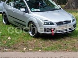Gris / plata Usado 2005 Ford Focus S Berlina | 5000 € (Precio justo)